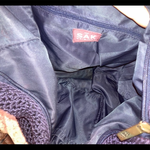 Vintage 2000s Blue and Teal Flowers - Picture 7 of 12